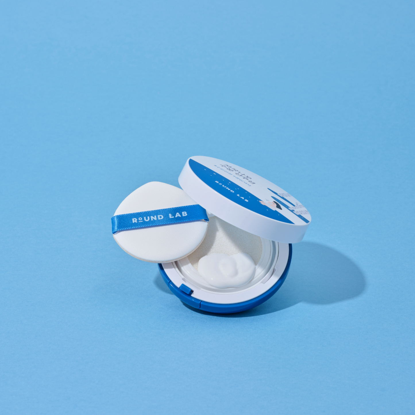 Round Lab Birch Moisturizing Sun Cushion 15g (SPF 50+ PA++++) - LUUELA