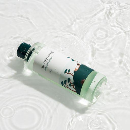 Round Lab Pine Calming Cica Toner 250ml - LUUELA