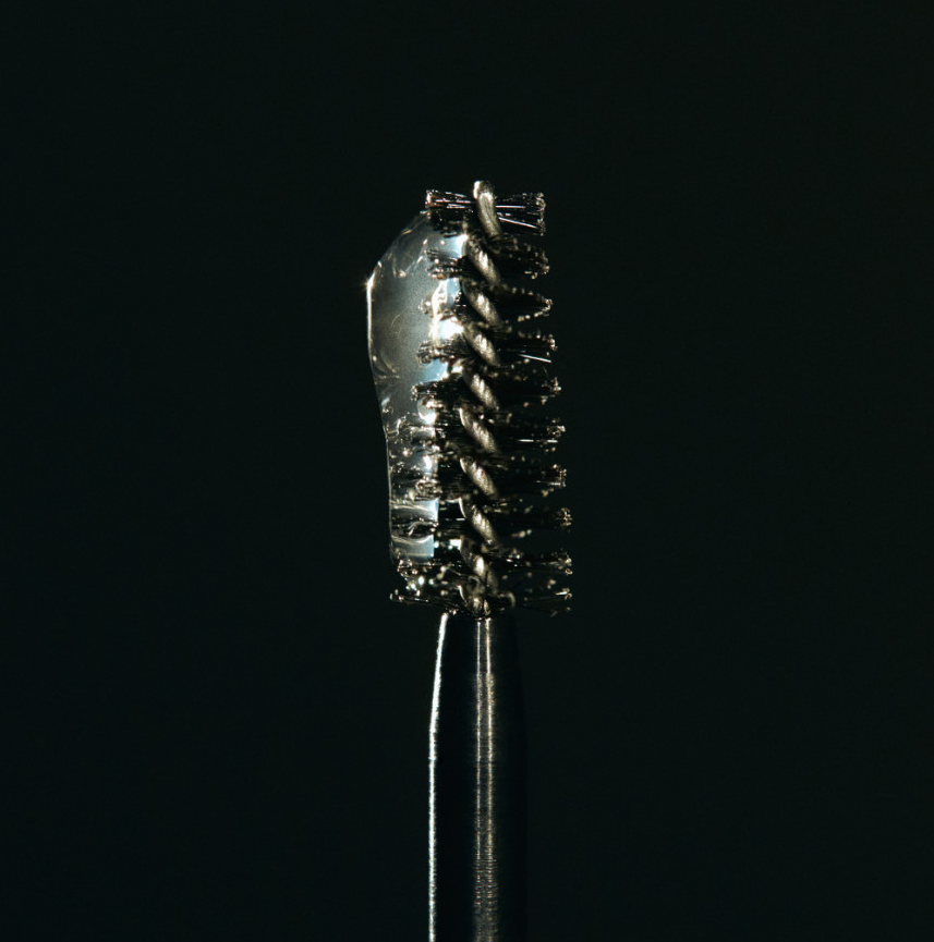Laka Wild Brow Shaper - LUUELA