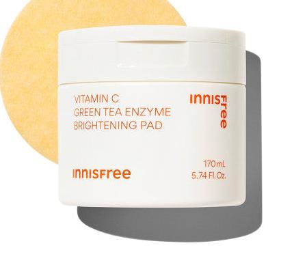 innisfree Vitamin C Green Tea Enzyme Brightening Pad 170ml (60 Pads) - LUUELA