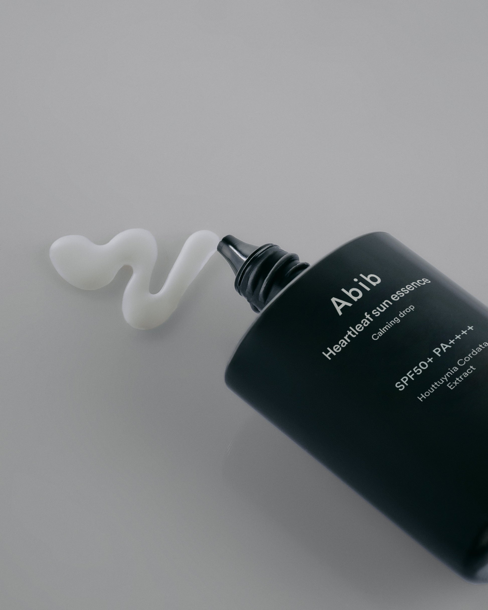 Abib Heartleaf sun essence Calming drop 50ml (SPF50+ PA++++) - LUUELA