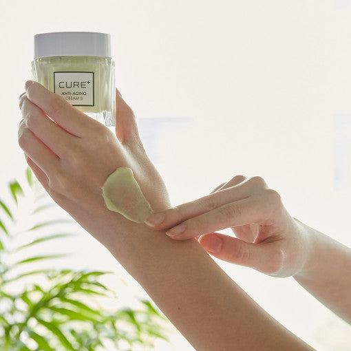 [KIM JEONG MOON Aloe] Cure Anti-Aging Cream S 50g - LUUELA