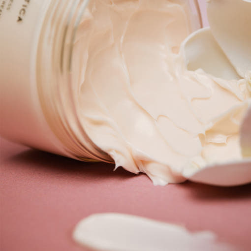 AROMATICA Mellowness Oil In Body Cream Magnolia & Sandanwood 200g - LUUELA